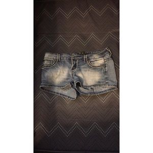 Women’s blue denim short shorts